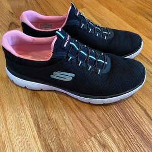 Skechers slip on shoes size 8.5